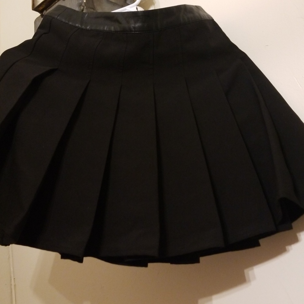 Short skirt